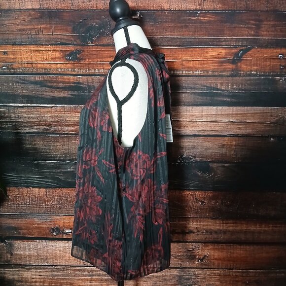 NWT White House Black Market Black and Red Floral Top with Metallic Accents XL - Picture 6 of 11